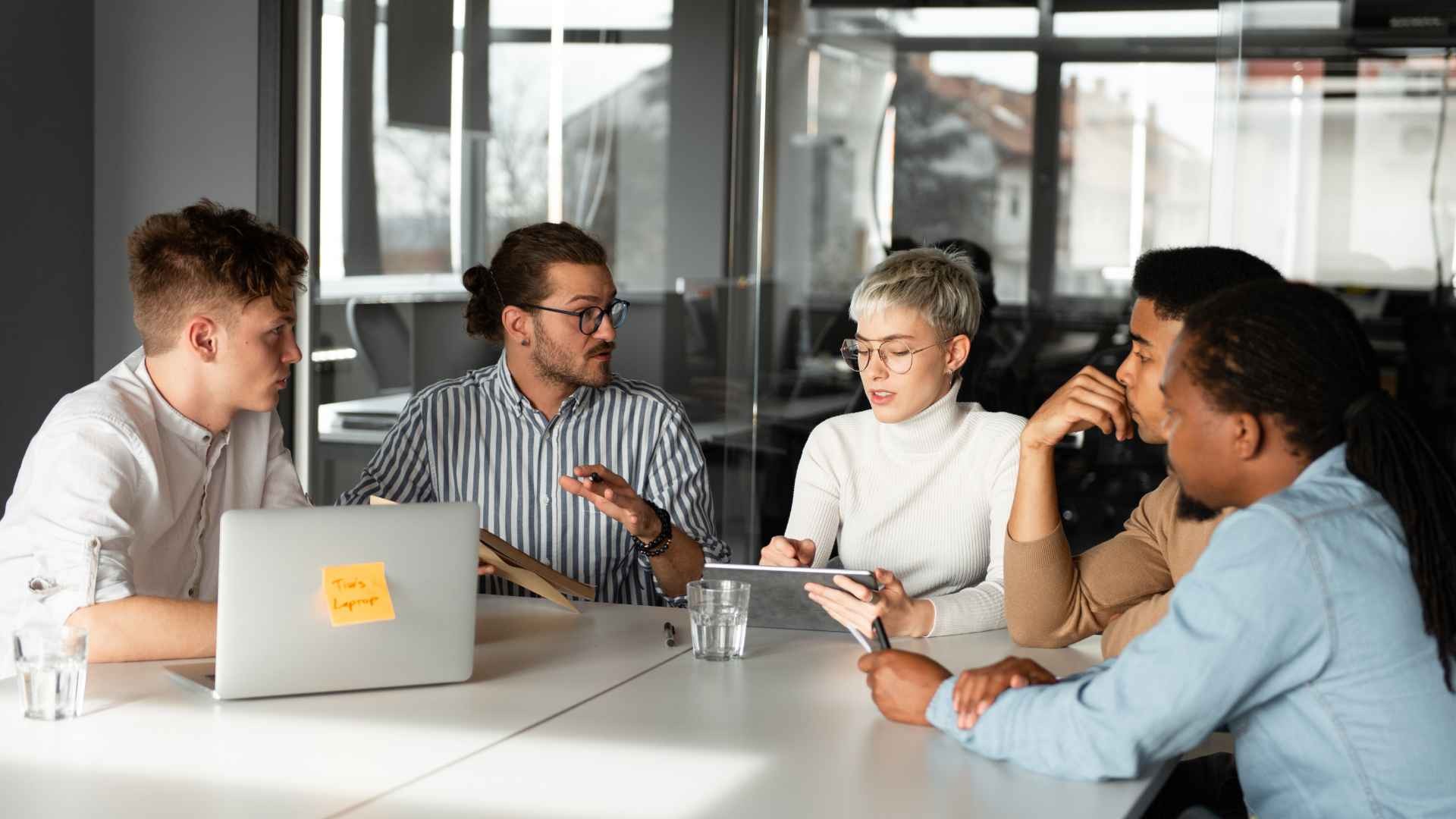 Kick Off Empresarial: La Guía Definitiva para Lanzar tu Año con Impacto